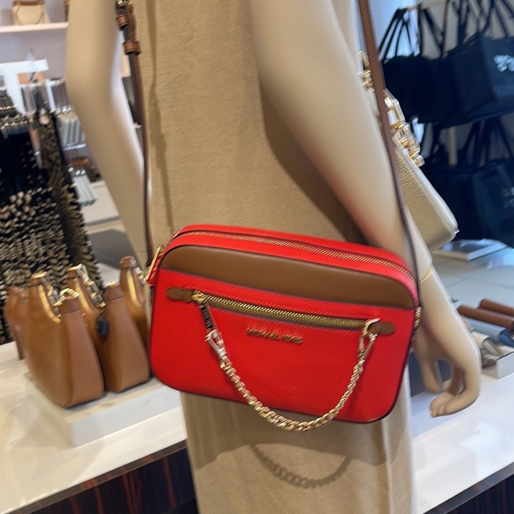 MICHAEL KORS 
Jet Set Item Large EW Zip Chain XBody Saffiano Leather Crossbody